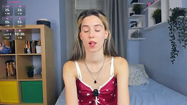 AntonettaTarring online show from 10/10/25, 07:29