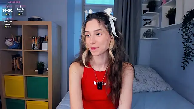 AntonettaTarring online show from 11/29/25, 08:50