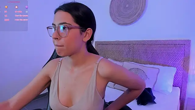 desireee  online show from 03/26/26, 12:22