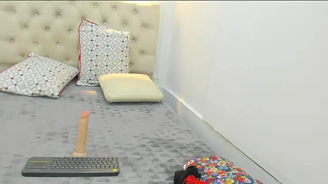 charlotte dante212 online show from 01/16/26, 01:53