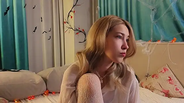 AngelicRice online show from 11/01/25, 11:12