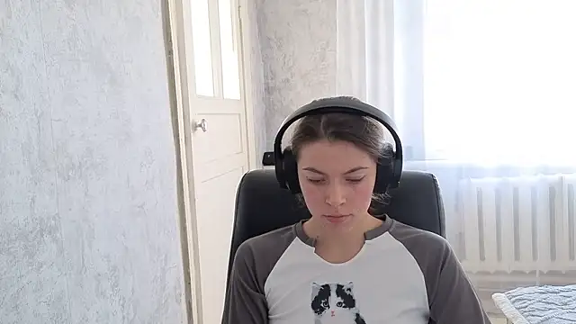 CutieAnny online show from 10/08/25, 04:32