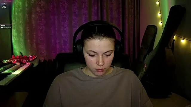 CutieAnny online show from 03/26/26, 08:58