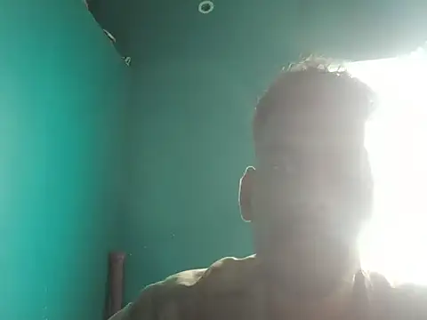 Snapshot of Tamilgud23 chatting on 10/18/25, 04:59 Tamilgud23 online show from 10/18/25, 04:59