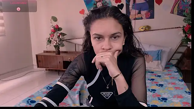 Skylovershot online show from 10/16/25, 03:57