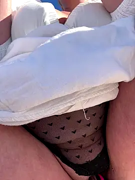 Horny mom40 online show from 09/23/25, 10:51