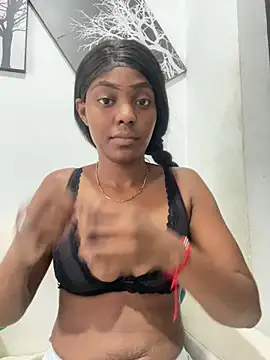 zaracollins01 online show from 09/25/25, 08:23