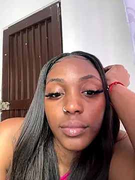 zaracollins01 online show from 12/13/25, 10:15