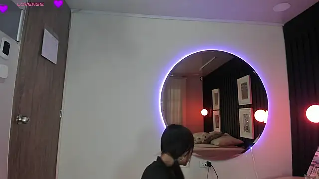 Manelyk evanss  online show from 04/14/26, 04:57