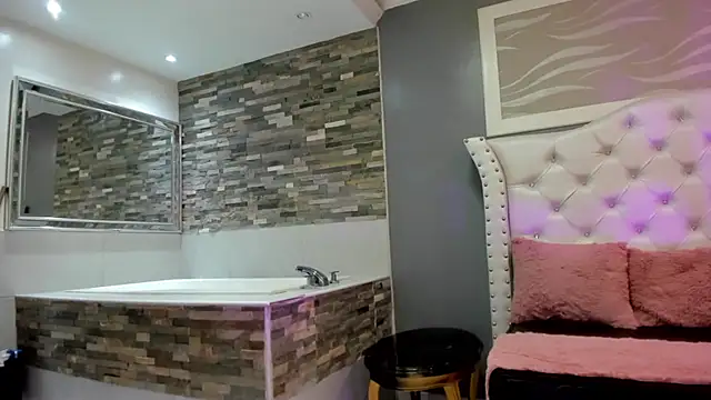  camila ortiz online show from 10/01/25, 07:31