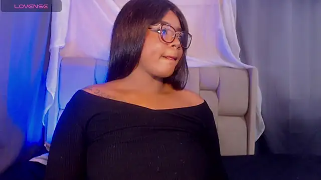 Snapshot of Mimi_Gil chatting on 02/05/26, 11:53 Mimi Gil online show from 02/05/26, 11:53