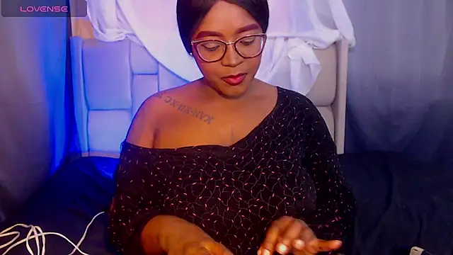 Snapshot of Mimi_Gil chatting on 02/14/26, 01:19 Mimi Gil online show from 02/14/26, 01:19