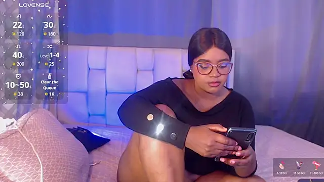 Snapshot of Mimi_Gil chatting on 03/03/26, 11:43 Mimi Gil online show from 03/03/26, 11:43