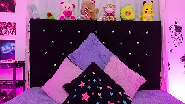 lizz bela1 online show from 12/22/25, 10:40