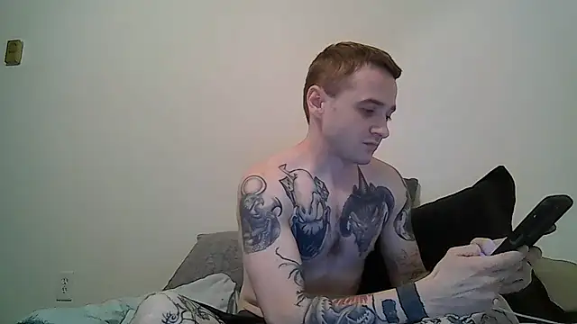 Snapshot of Mr_nightfall chatting on 06/16/26, 04:48 Mr nightfall online show from 06/16/26, 04:48