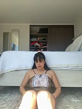 lorenamackenzie69 online show from 10/01/25, 05:30