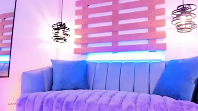 ArianaSantana online show from 10/18/25, 12:50