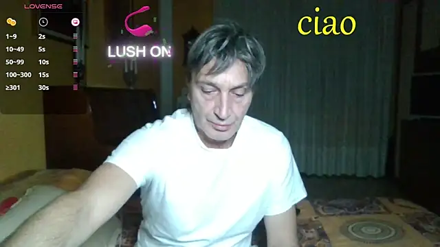 Snapshot of lattediyak chatting on 12/16/25, 12:04 lattediyak online show from 12/16/25, 12:04