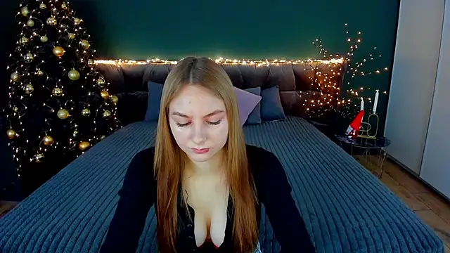 Snapshot of MilaAddams chatting on 12/14/25, 06:41 MilaAddams online show from 12/14/25, 06:41