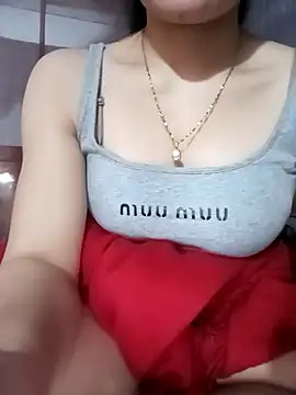 LucyyLy online show from 12/20/25, 02:02