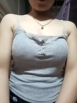 LucyyLy online show from 04/17/26, 12:19