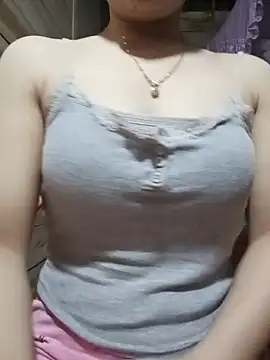Snapshot of LucyyLy chatting on 05/25/26, 12:22 LucyyLy online show from 05/25/26, 12:22