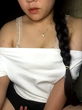 Linhmai bb online show from 10/15/25, 03:34