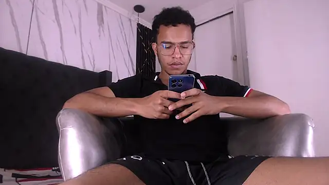 aston xvera online show from 12/01/25, 03:55