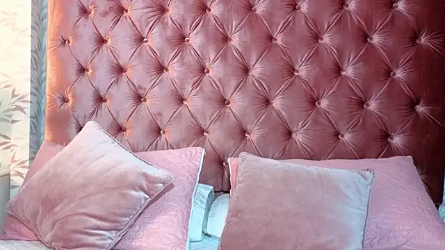 cherry canndy  online show from 09/11/25, 12:38