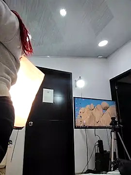 cherry canndy  online show from 10/03/25, 09:39