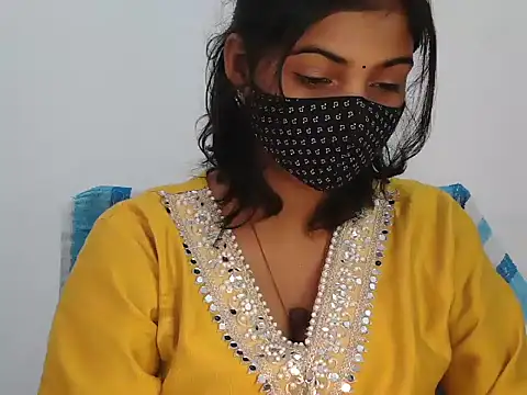 Hott Noor online show from 11/11/25, 08:25