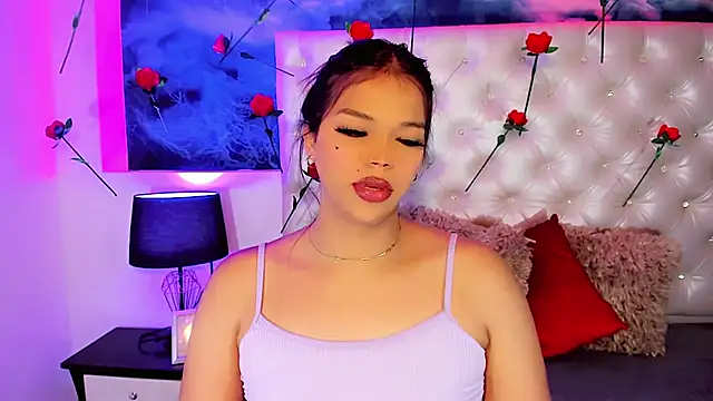 Valeria Swett  online show from 02/19/26, 09:00