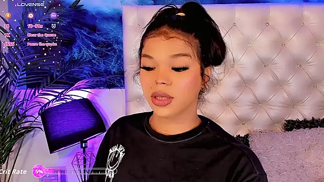 Valeria Swett  online show from 04/12/26, 08:36