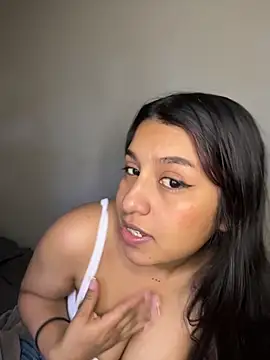 Snapshot of _Chloe_Smith chatting on 10/04/25, 01:09  Chloe Smith online show from 10/04/25, 01:09