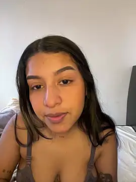  Chloe Smith online show from 02/28/26, 06:09