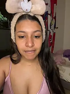  Chloe Smith online show from 05/04/26, 11:45