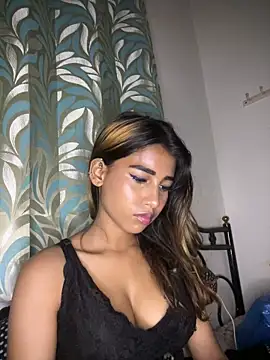 STRIP GLOW online show from 02/22/26, 07:34