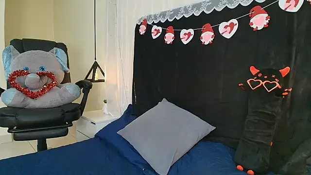 IvyBelle  online show from 02/14/26, 12:13