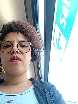 gigi1326 online show from 10/19/25, 07:58