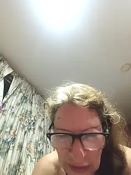 MaryLunne online show from 04/12/26, 12:37