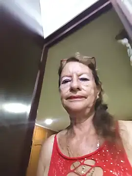 Snapshot of MaryLunne chatting on 05/30/26, 12:19 MaryLunne online show from 05/30/26, 12:19