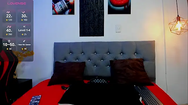 Nicolas James Sc online show from 10/10/25, 01:32