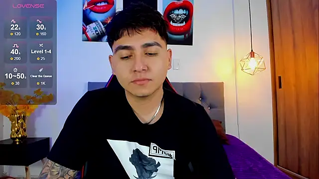 Nicolas James Sc online show from 10/21/25, 01:34