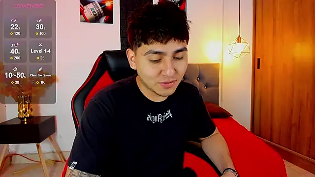 Nicolas James Sc online show from 12/15/25, 01:37