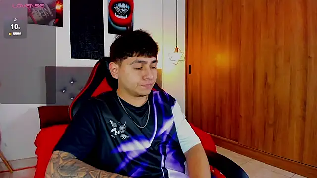 Nicolas James Sc online show from 12/19/25, 01:51