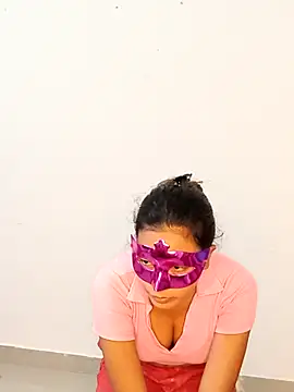 Snapshot of new_coupleee chatting on 09/24/25, 05:27 new coupleee online show from 09/24/25, 05:27