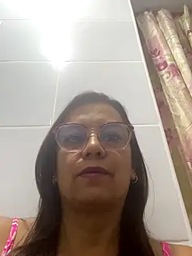 Snapshot of YadiraOrozco chatting on 09/10/25, 08:42 YadiraOrozco online show from 09/10/25, 08:42