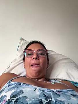 Snapshot of YadiraOrozco chatting on 02/03/26, 05:51 YadiraOrozco online show from 02/03/26, 05:51