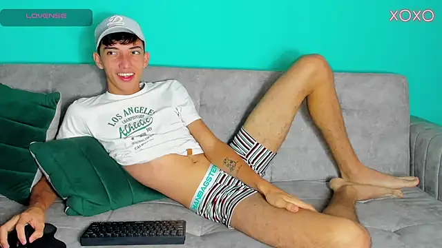Snapshot of Maikol_Ortiz chatting on 09/21/25, 12:40 Maikol Ortiz online show from 09/21/25, 12:40