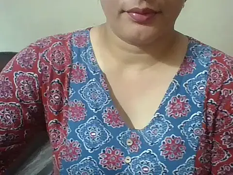 Snapshot of rekha_09 chatting on 09/15/25, 07:30 rekha 09 online show from 09/15/25, 07:30